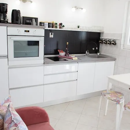 Mali Raj Guest house 3*
