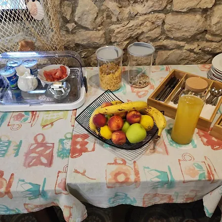 Guest house Mali Raj Zaton (Dubrovnik-Neretva)