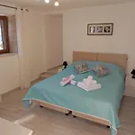 Guest house Mali Raj 4*